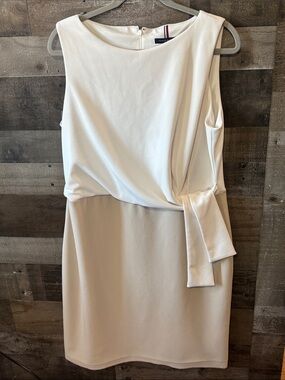 Tommy Hilfiger Sleeveless Two-Tone Tie-Waist Midi Dress in White and Cream